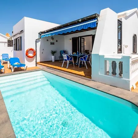 Blue Beach Villa *